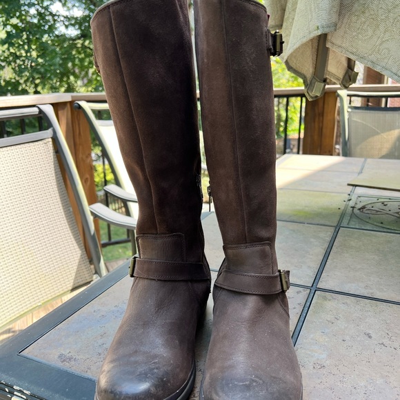 UGG Womens Thomsen Waterproof Boots Sz 11 - Picture 4 of 6